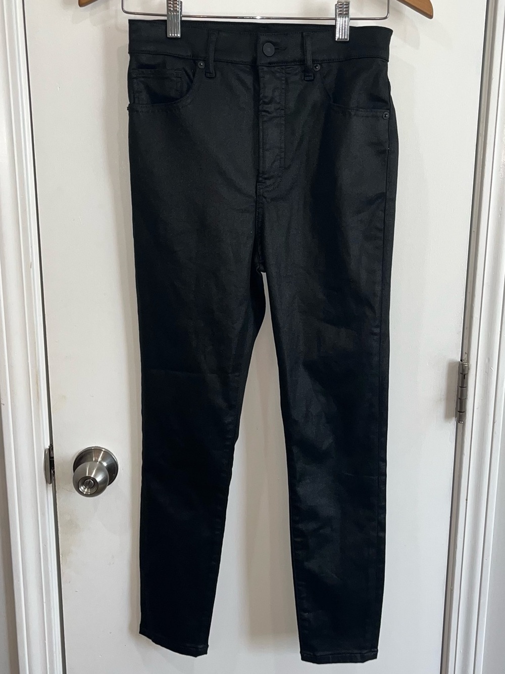 EUC Express Women’s Size 2S Skinny Super High Rise Jeans in Glossy Black